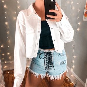 NWT White Denim Cropped Frayed Button Up Jacket
